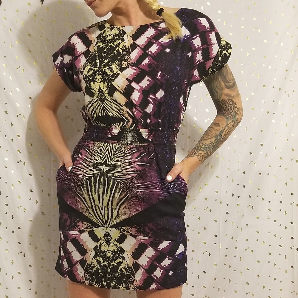 💜BCBGeneration💜Mini Dress + Beautiful Print💜